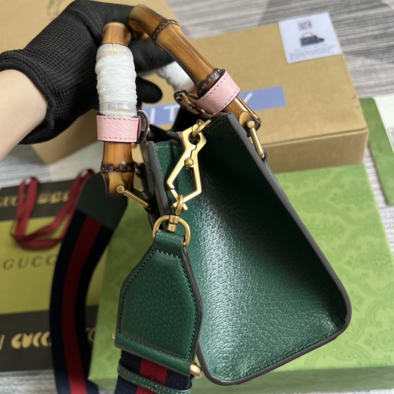 Gvc*1 tote bags